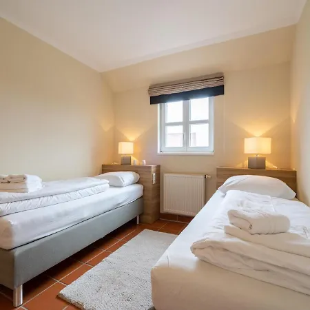 Rugana - Komfortplus Mit 2 Schlafzimmern Und Terrasse D11 *